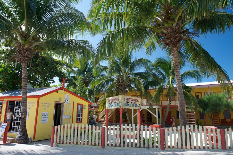 TropicalParadiseHotel