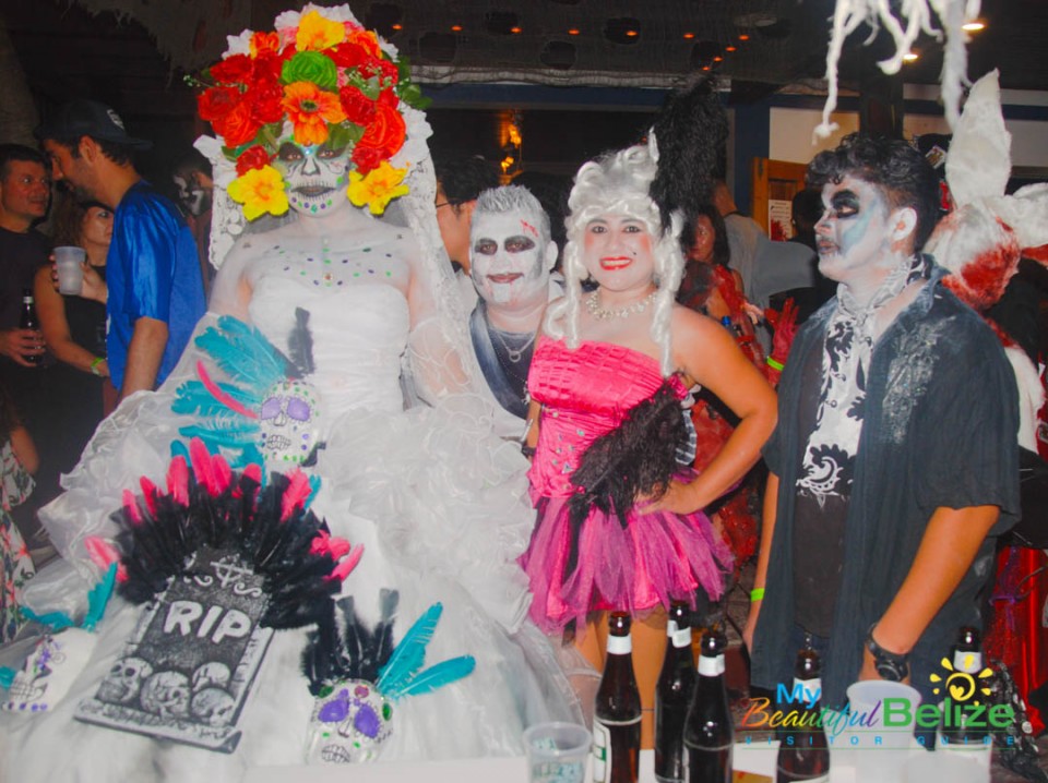 2016-holiday-hotel-halloween-party-84